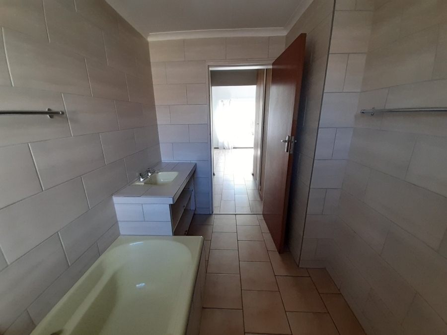 To Let 3 Bedroom Property for Rent in Potchefstroom North North West